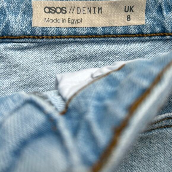 ASOS Petites Denim Mid Rise Shorts UK 8 US 4 NWT - Picture 4 of 5